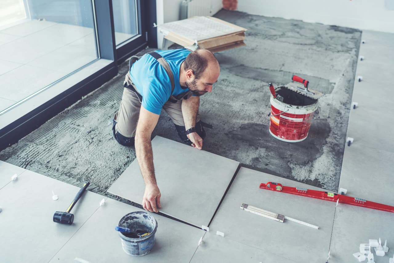 Al momento stai visualizzando Posa pavimenti in microcemento Milano