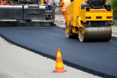 Scopri di più sull'articolo Pavimentazione in asfalto industriale e civile